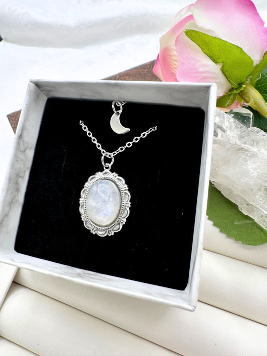Amuleto Cabochon Labradorite Bianca