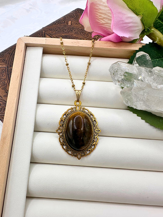 Amuleto grande Cabochon Occhio di Tigre
