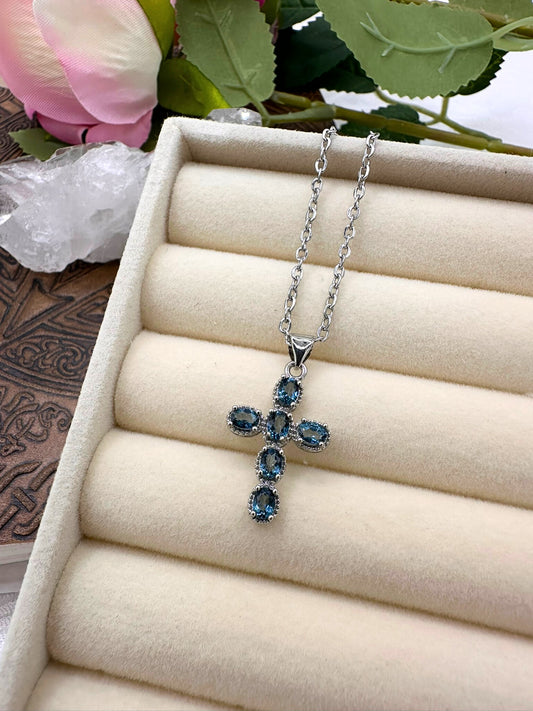 Collana Croce in Topazio London